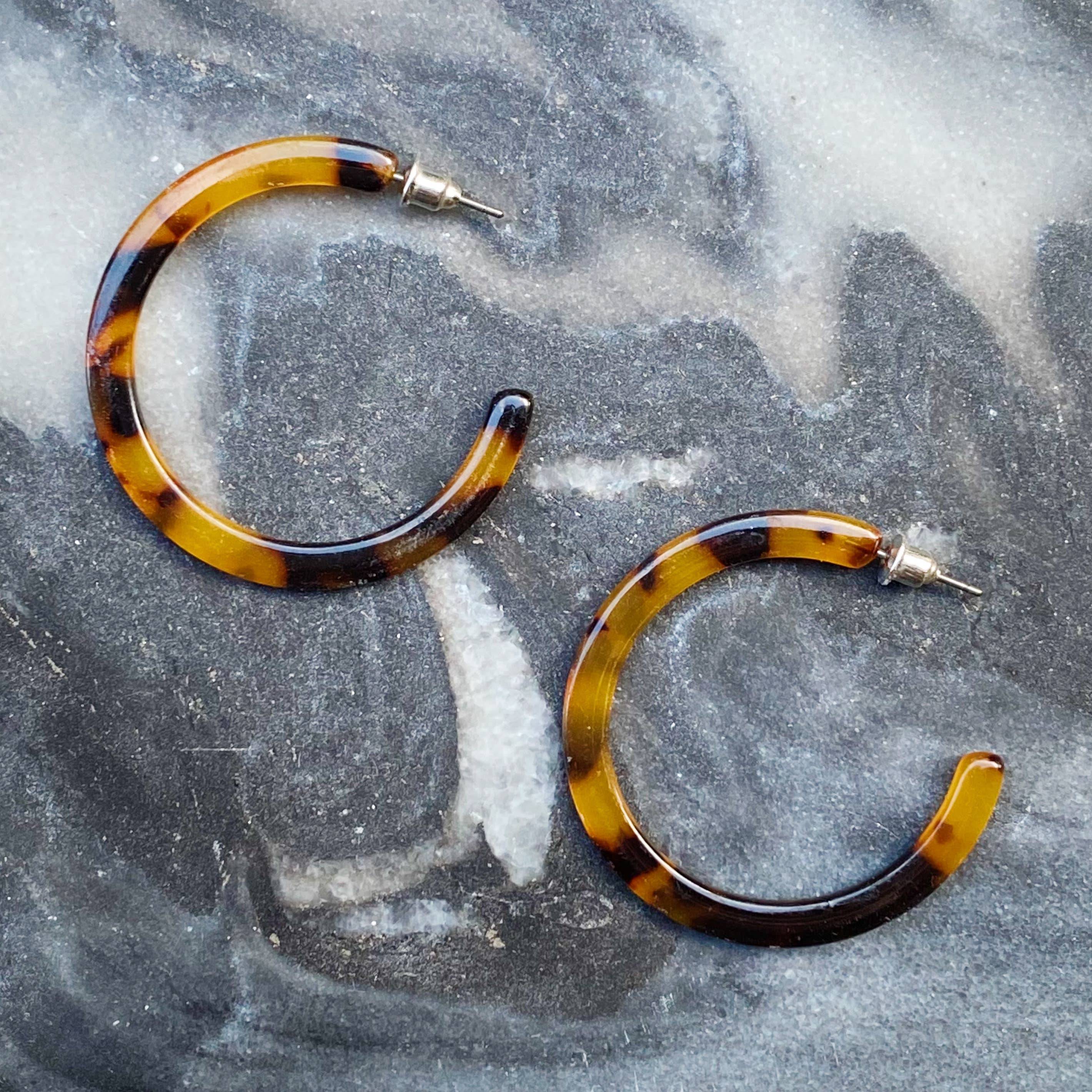 Thick Open Acrylic Hoops: Dark Tortoise